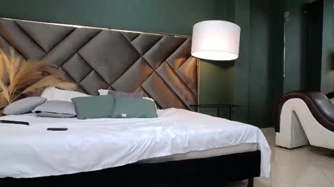 Snapshot of sophia_loreenn chatting on March 5, 2025, 3:07 pm Sofia online show from March 5, 2025, 3:07 pm