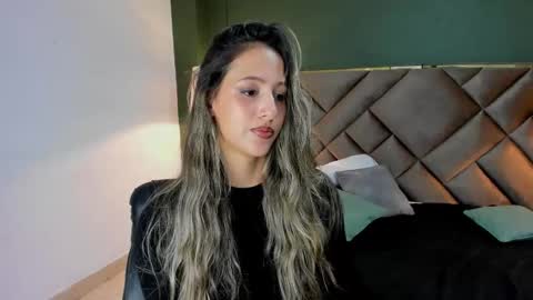 Snapshot of sophia_loreenn chatting on January 31, 2026, 7:23 pm Sofia online show from January 31, 2026, 7:23 pm