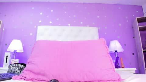 Sophia  online show from October 31, 2025, 8:10 pm