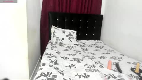 sophia_moons_ online show from March 11, 2026, 12:38 am