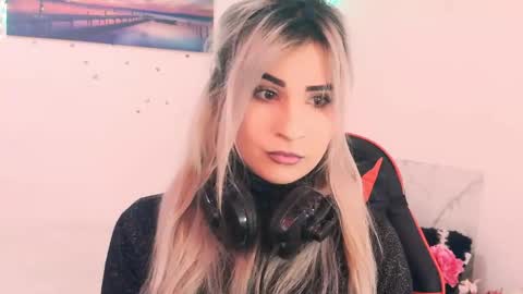 sophia smith4146 online show from March 20, 2026, 9:03 am