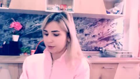 sophia smith4146 online show from April 5, 2026, 4:20 am