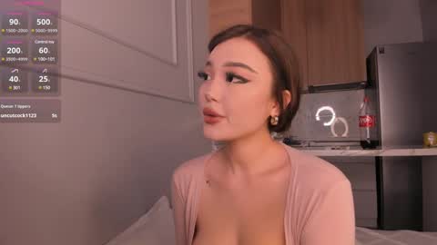 Snapshot of sophia_squirtits chatting on January 31, 2025, 10:31 pm QUEEN OF SQUIRT online show from January 31, 2025, 10:31 pm