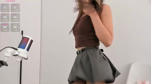 Snapshot of sophia_squirtits chatting on October 5, 2025, 9:51 am QUEEN OF SQUIRT online show from October 5, 2025, 9:51 am