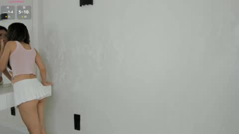 Snapshot of sophia_squirtits chatting on November 2, 2025, 10:28 am QUEEN OF SQUIRT online show from November 2, 2025, 10:28 am