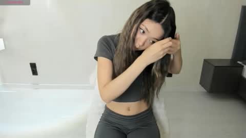 Snapshot of sophia_squirtits chatting on November 22, 2025, 8:52 pm QUEEN OF SQUIRT online show from November 22, 2025, 8:52 pm