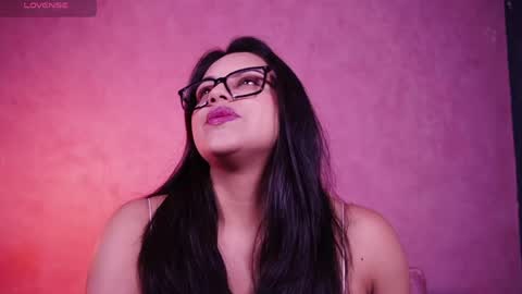 Snapshot of sophia_wilsonn_ chatting on April 30, 2026, 11:05 am Sofi online show from April 30, 2026, 11:05 am