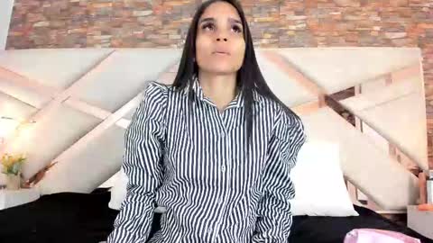 Sophia Paris online show from September 10, 2025, 3:28 am