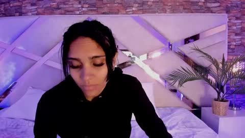 Sophia Paris online show from December 22, 2025, 3:14 am