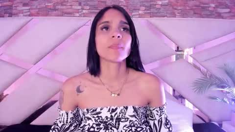 Sophia Paris online show from February 25, 2026, 12:42 am