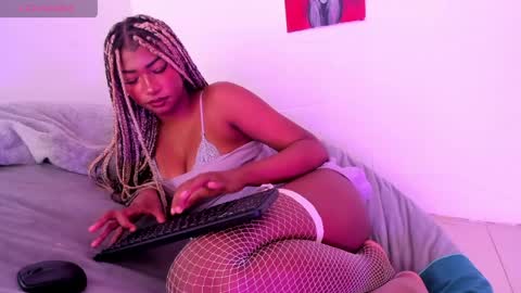 Sophie online show from April 22, 2026, 8:21 pm