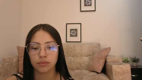 sophiacolemann online show from April 7, 2026, 2:34 am