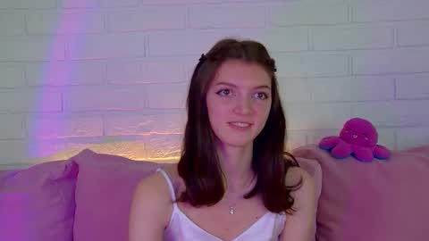 SophiaProve online show from December 1, 2025, 4:45 pm