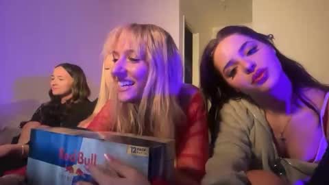 sophiarenae online show from February 23, 2026, 5:05 am