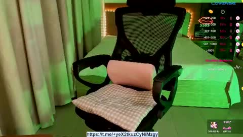 Sophia online show from July 23, 2026, 1:42 pm