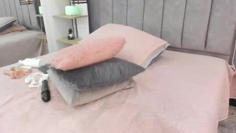 Sophie online show from March 12, 2025, 12:31 am