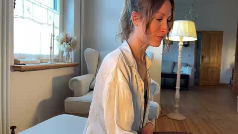 sophie_amalia online show from October 8, 2025, 11:08 am