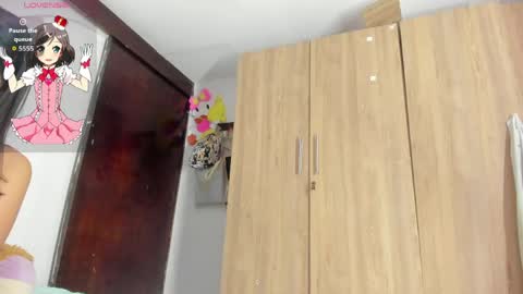 sophie_bunny01 online show from May 8, 2026, 9:31 pm