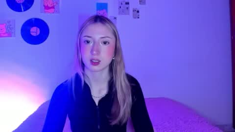 Snapshot of sophie_collins13 chatting on March 20, 2026, 8:08 am Sophie online show from March 20, 2026, 8:08 am