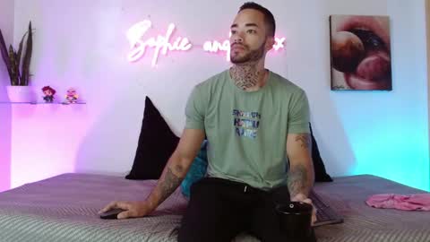 Snapshot of sophie_foxx chatting on June 3, 2026, 12:08 pm SOPHIE - FOXX online show from June 3, 2026, 12:08 pm