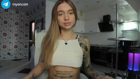 Sonya  online show from December 5, 2024, 8:11 am