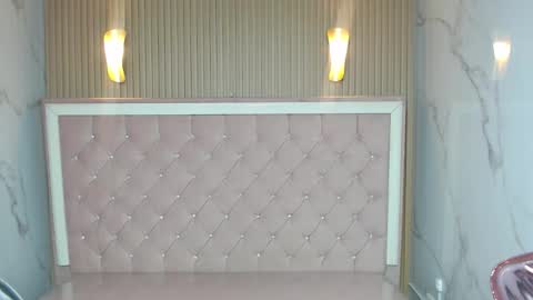 sophie_jones_b online show from February 15, 2026, 12:51 am