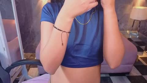 sophie_jones_b online show from April 21, 2026, 12:44 pm