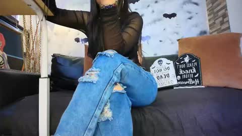 Sophie online show from October 24, 2025, 12:56 pm