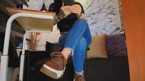 Sophie online show from April 22, 2026, 11:56 am