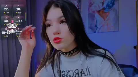 sophie_nomenal_ online show from November 12, 2025, 8:52 pm