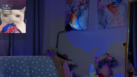 sophie_nomenal_ online show from November 25, 2025, 1:55 pm