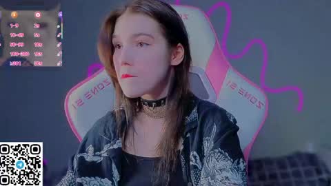 sophie_nomenal_ online show from April 25, 2026, 12:57 am