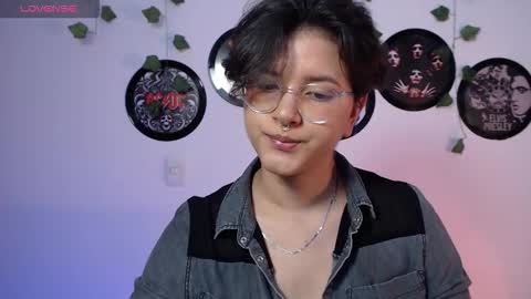 sophie_ross1 online show from October 21, 2025, 12:55 am