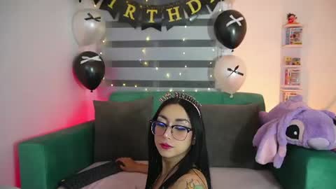 Snapshot of sophie_soft69 chatting on July 10, 2026, 7:45 am sophie_soft69 online show from July 10, 2026, 7:45 am