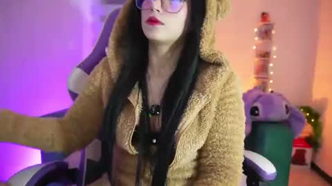 Snapshot of sophie_soft69 chatting on July 16, 2026, 4:51 am sophie_soft69 online show from July 16, 2026, 4:51 am