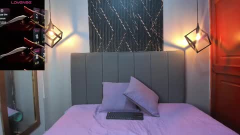 Sophie Sweet online show from September 23, 2025, 11:41 pm