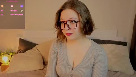 Snapshot of sophieblush chatting on April 19, 2026, 5:07 am Sophia online show from April 19, 2026, 5:07 am