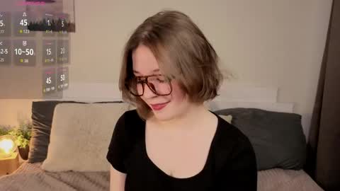 Snapshot of sophieblush chatting on May 3, 2026, 5:57 am Sophia online show from May 3, 2026, 5:57 am