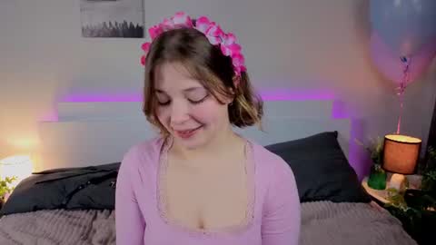 Snapshot of sophieblush chatting on July 8, 2026, 6:07 am Sophia online show from July 8, 2026, 6:07 am