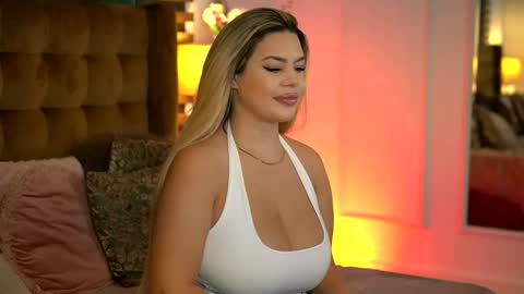 Sophie online show from October 22, 2025, 5:30 am