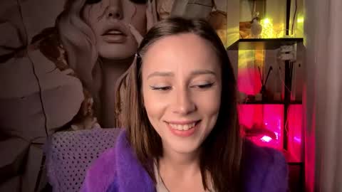 Snapshot of sophiedescoteaux chatting on December 4, 2025, 8:23 am Mira online show from December 4, 2025, 8:23 am