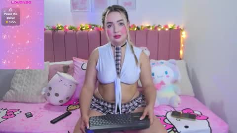 sophiee rosee online show from November 7, 2025, 11:16 pm