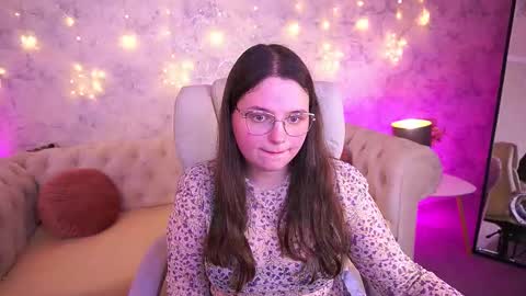 Snapshot of sophieedreams chatting on March 3, 2026, 8:26 pm sophieedreams online show from March 3, 2026, 8:26 pm