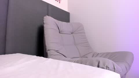 Snapshot of sophieharris__ chatting on February 8, 2025, 1:54 am sophieharris__ online show from February 8, 2025, 1:54 am