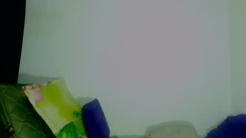 sophiehillsxo online show from September 19, 2025, 2:57 am