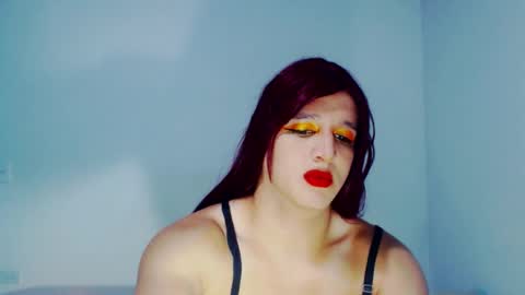 Snapshot of sophiehillsxo chatting on July 23, 2026, 5:27 am sophiehillsxo online show from July 23, 2026, 5:27 am