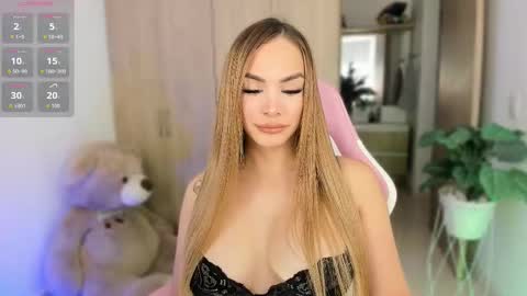 SAMANTHA online show from October 13, 2025, 1:44 pm