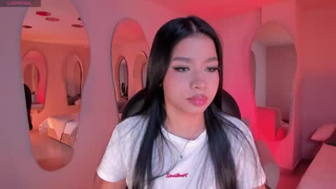 Snapshot of sophiehouston_ chatting on May 8, 2026, 3:23 am Sophie Houston online show from May 8, 2026, 3:23 am
