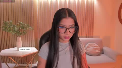 Snapshot of sophiehouston_ chatting on June 8, 2026, 4:57 am Sophie Houston online show from June 8, 2026, 4:57 am