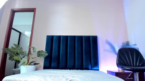 Sophie Johns online show from January 17, 2026, 6:33 pm